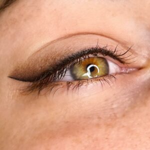 EYELINER CLASSIQUE - POUDRÉ - RAS DE CILS